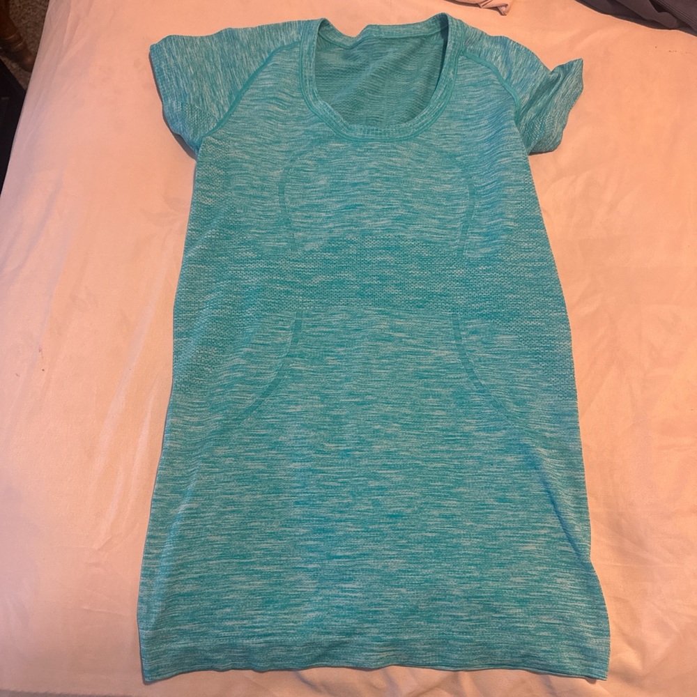 Lululemon Athletica Blue Fitted Short Sleeve Tee
